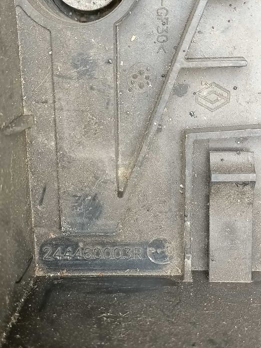 Кришка Меган! корпус акумулятора рено  Меган сценік 3