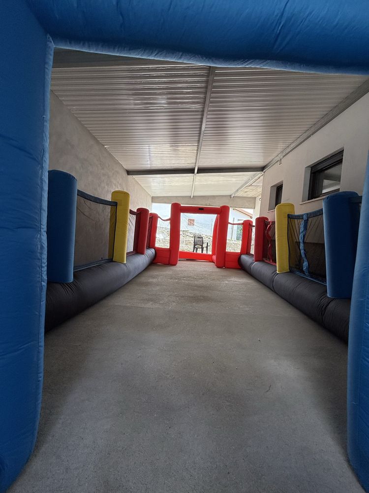 Alugo Insuflavel Desportivo (Campo de Futebol)