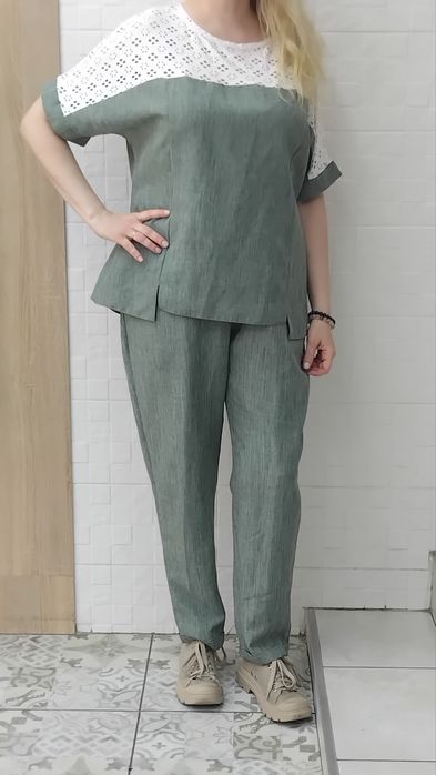 Костюм жіночий літній