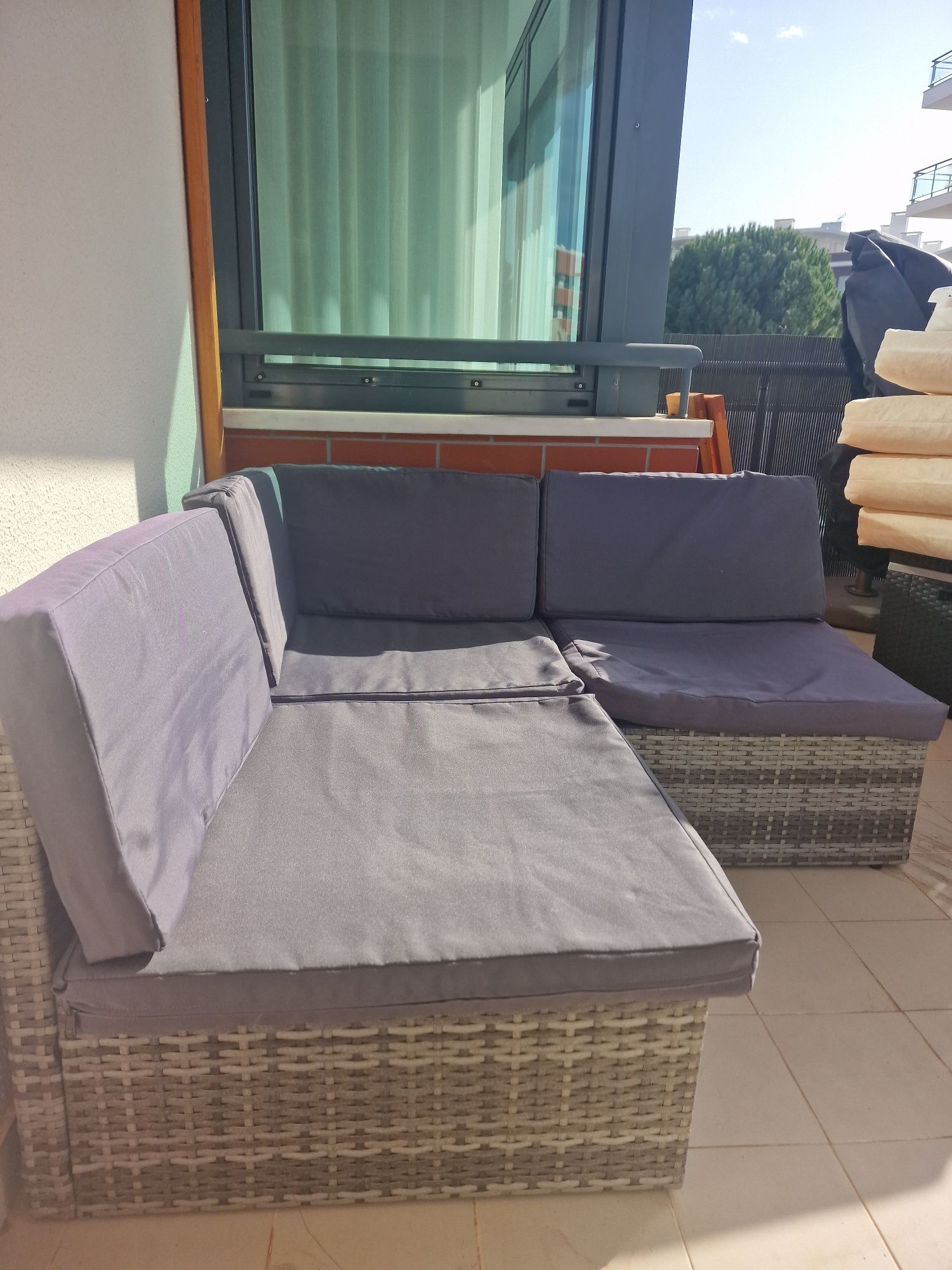 Sofá de jardim de 3 lugares em vime com canto