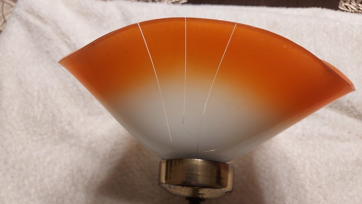 Lampa pojedyncza PRL ,kwiat, falbanka