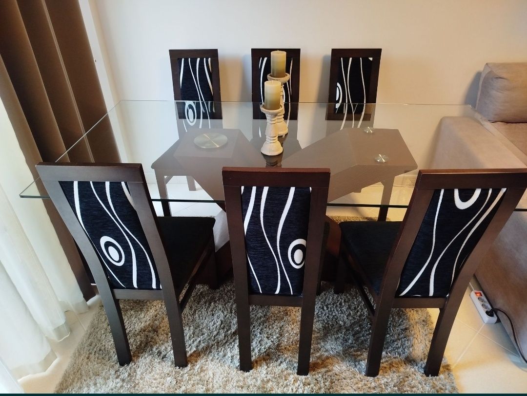 Mesa de Sala em Vidro com 6 cadeiras