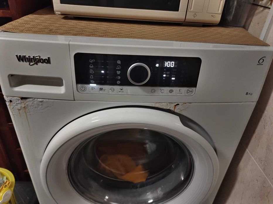 Maquina lavar Roupa Whirpool 7KG 1200RPM - A+++  a funcionar