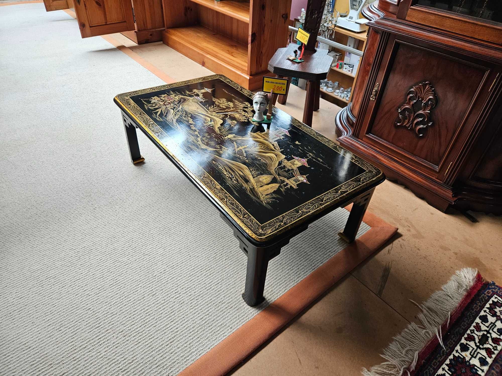 Mesa de centro Oriental - óptimo estado geral