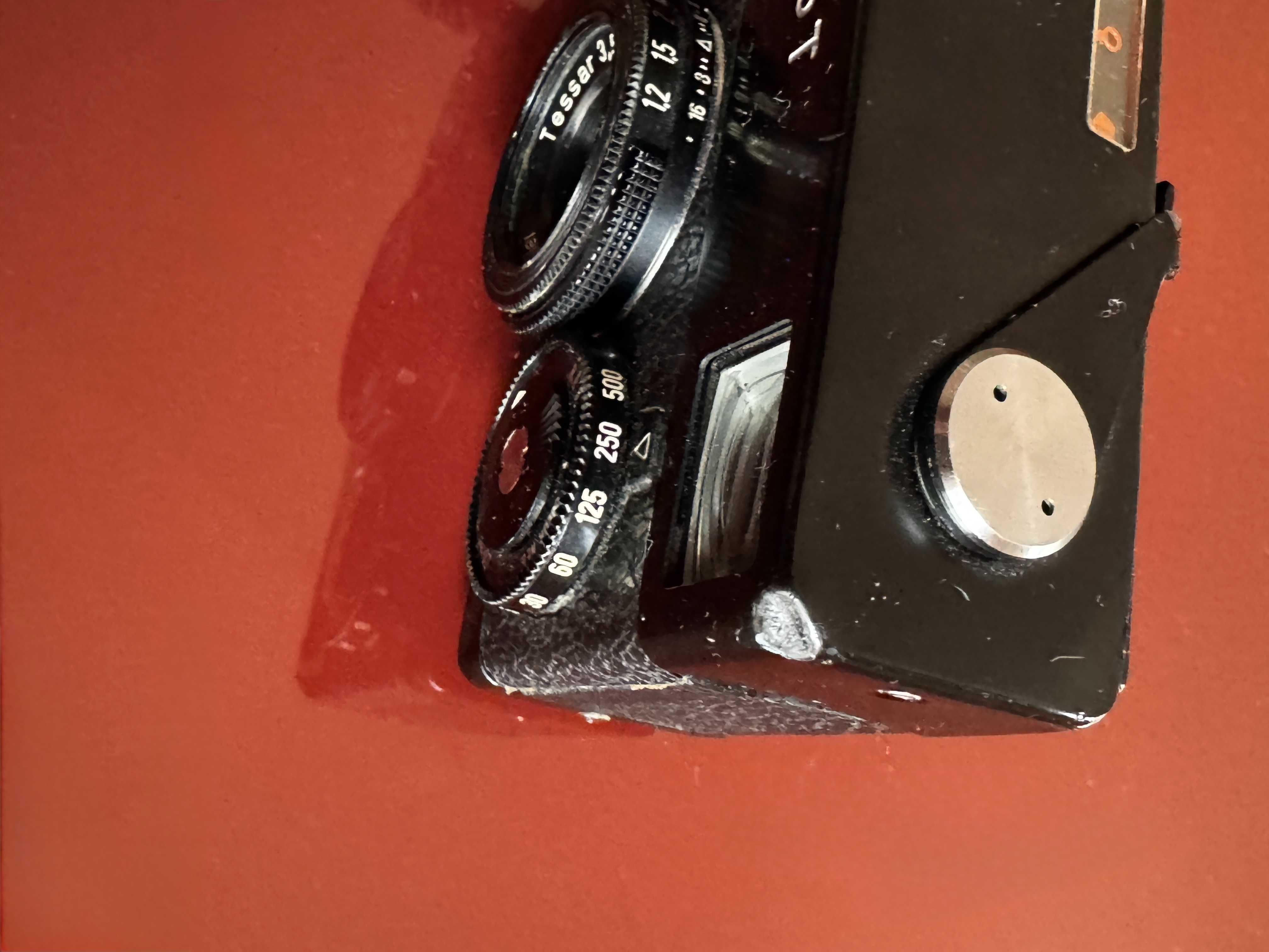 Rollei 35T with Carl Zeiss Tessar 40mm f/3.5