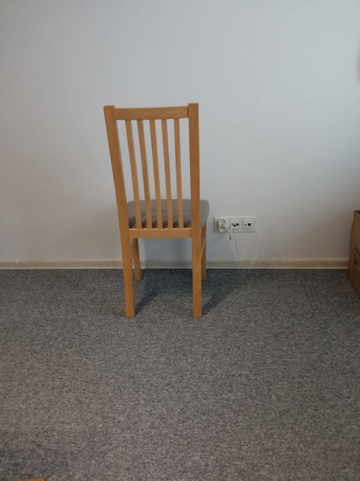 Zestaw czterech krzeseł KAMA