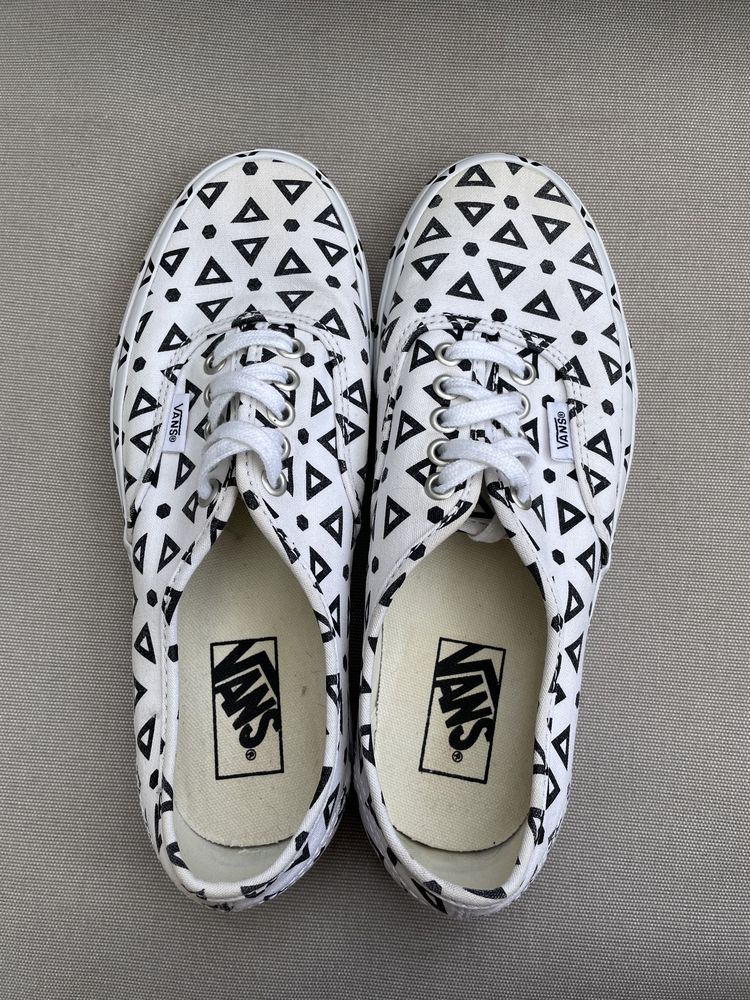 * Buty vans authentic 38.5 mono print geo białe czarne *