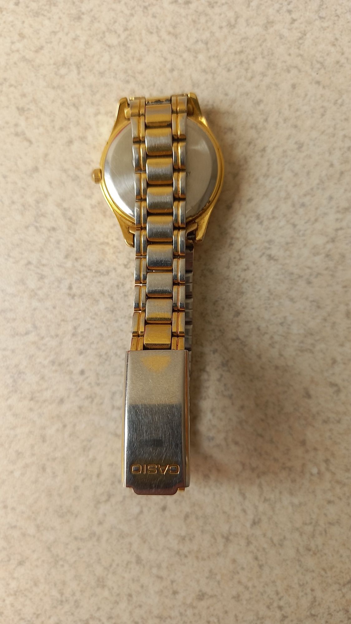 Женские часы Casio кварцевые