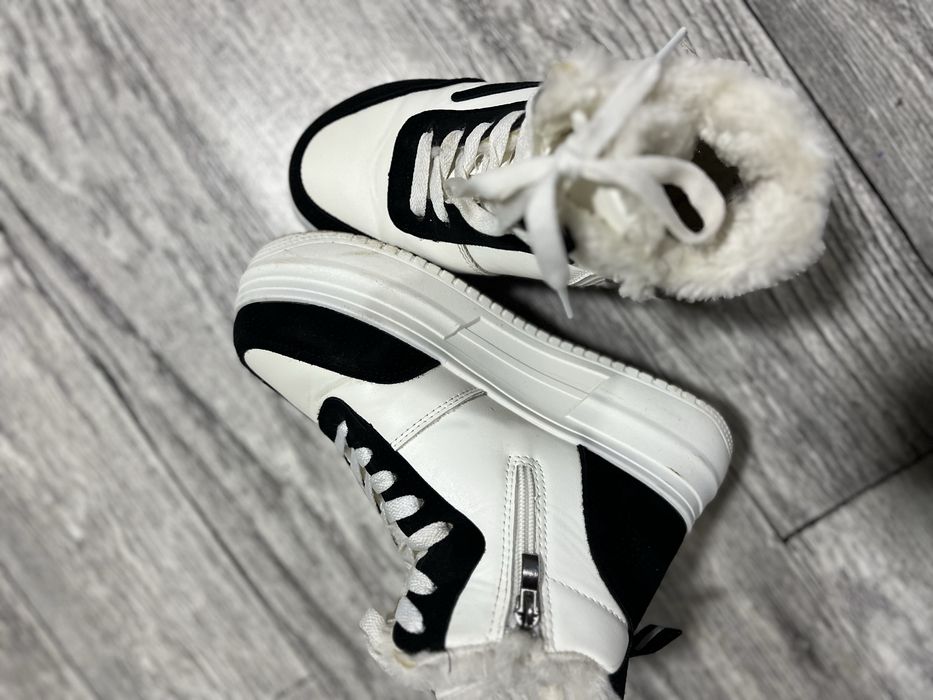 Жіноче взуття зимове