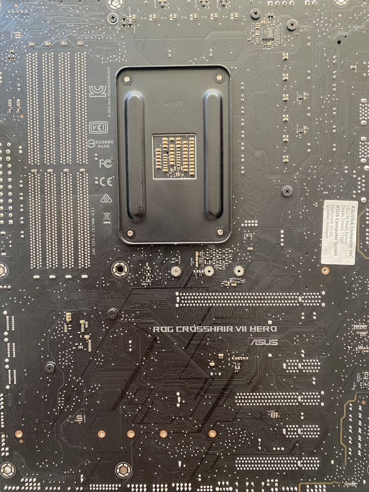 AMD Ryzen 7 3700x+ Asus crosshair hero x470+ DDR 4 32 gb