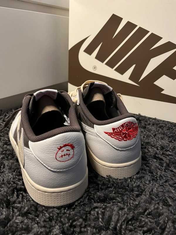 Jordan 1 Retro Low OG SP Travis Scott Reverse Mocha R.39