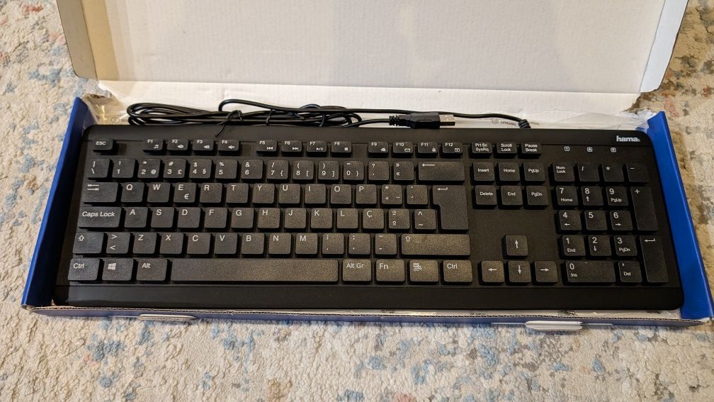 Teclado Hama KC-600 à prova de água