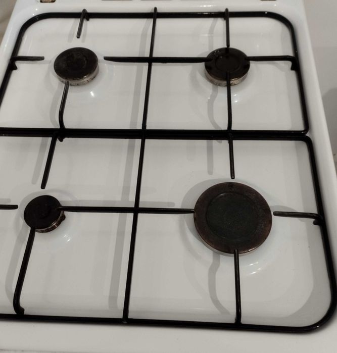 Продам кухню газовую плиту