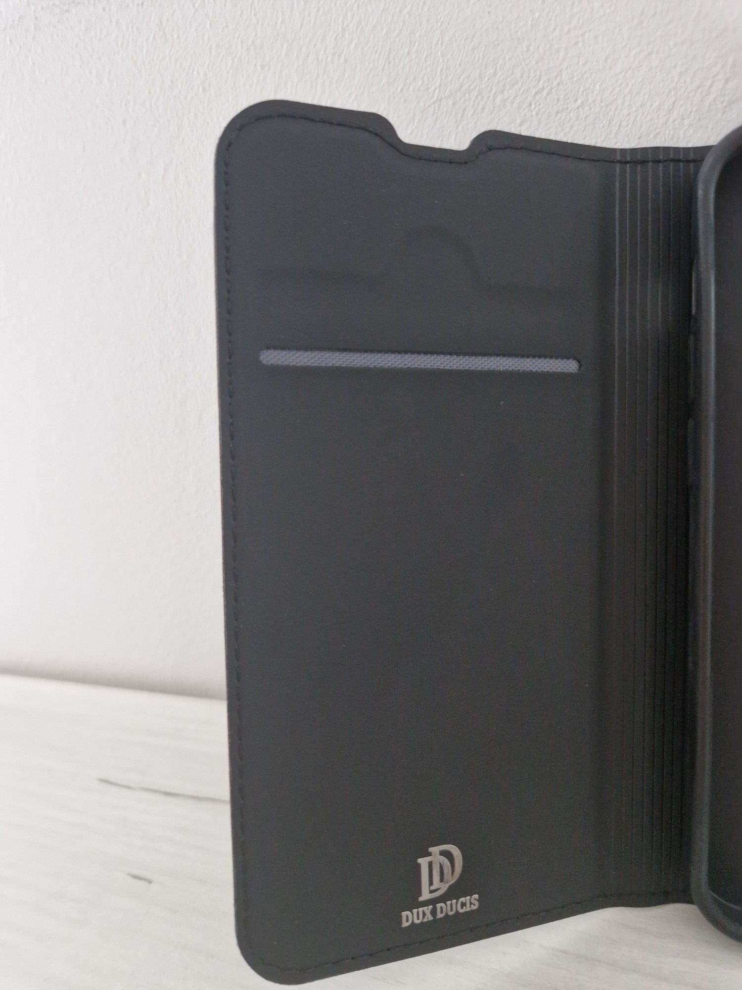 Etui Protection Pro do Iphone 13 Mini czarne