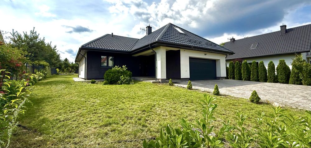 Dom wolnostojący z dużą działką, blisko rzeki– gotowy do zamieszkania