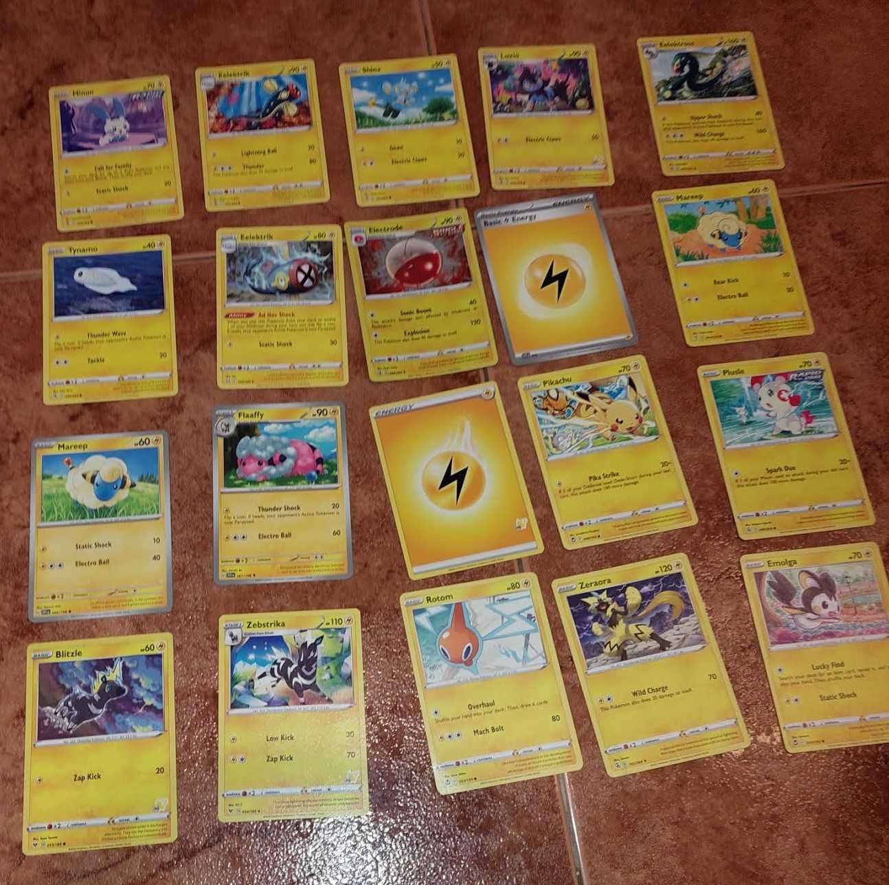 Vendo 205 Cartas pokemon
