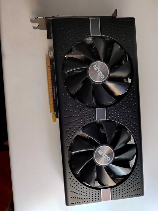 Продам відеокарту RX 580 8GB Sapphire Nitro+ у відмінному стані.