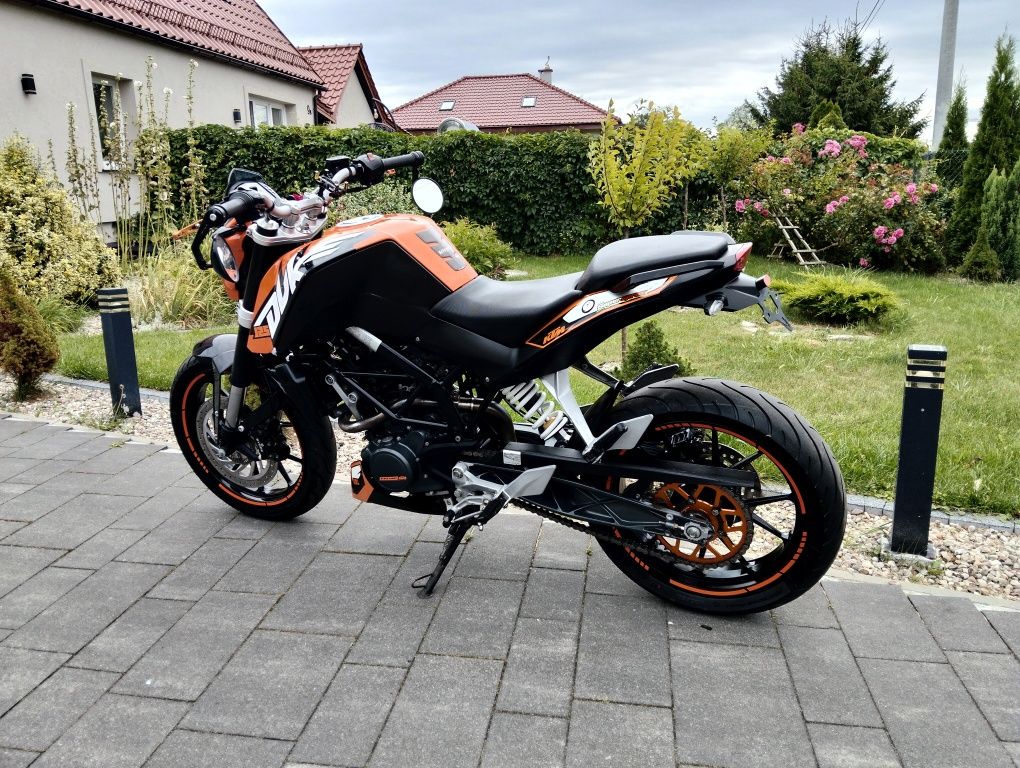 KTM Duke 125 z ABS kat A1/B bardzo zadbany Transport