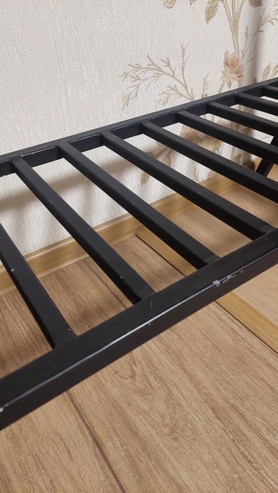 Вішалка з міцного металу ручної роботы