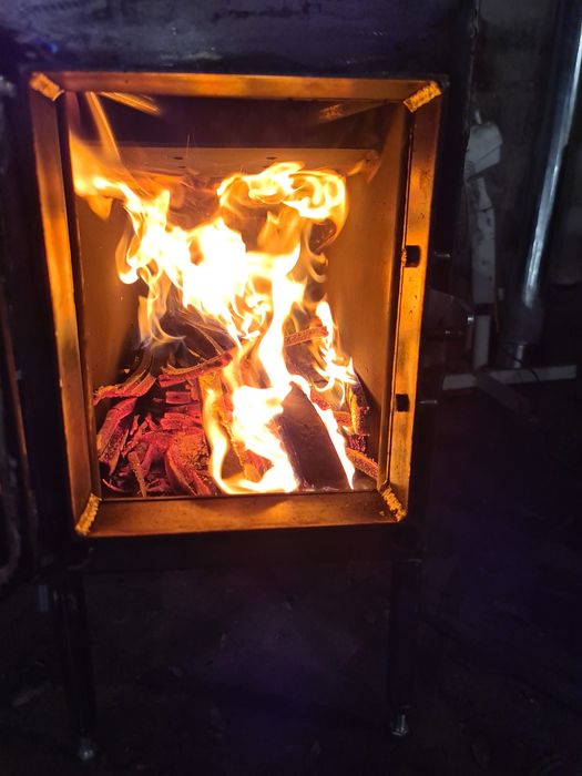 Пиролизная печь, котел, буржуйка на дровах от производителя.