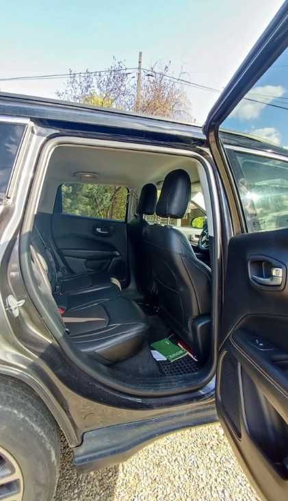 Jeep Compass Latitude + 4x4