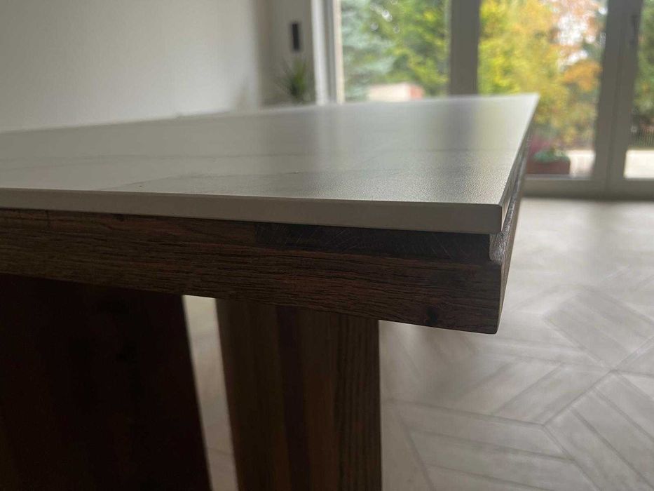 Gou-Gou Forms - Stół dębowy GOD z kamiennym blatem , Nowa polska marka