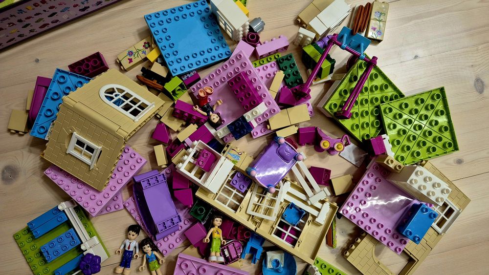 Конструктор JDLT, Двоповерховий будинокок друзів", 189 деталей