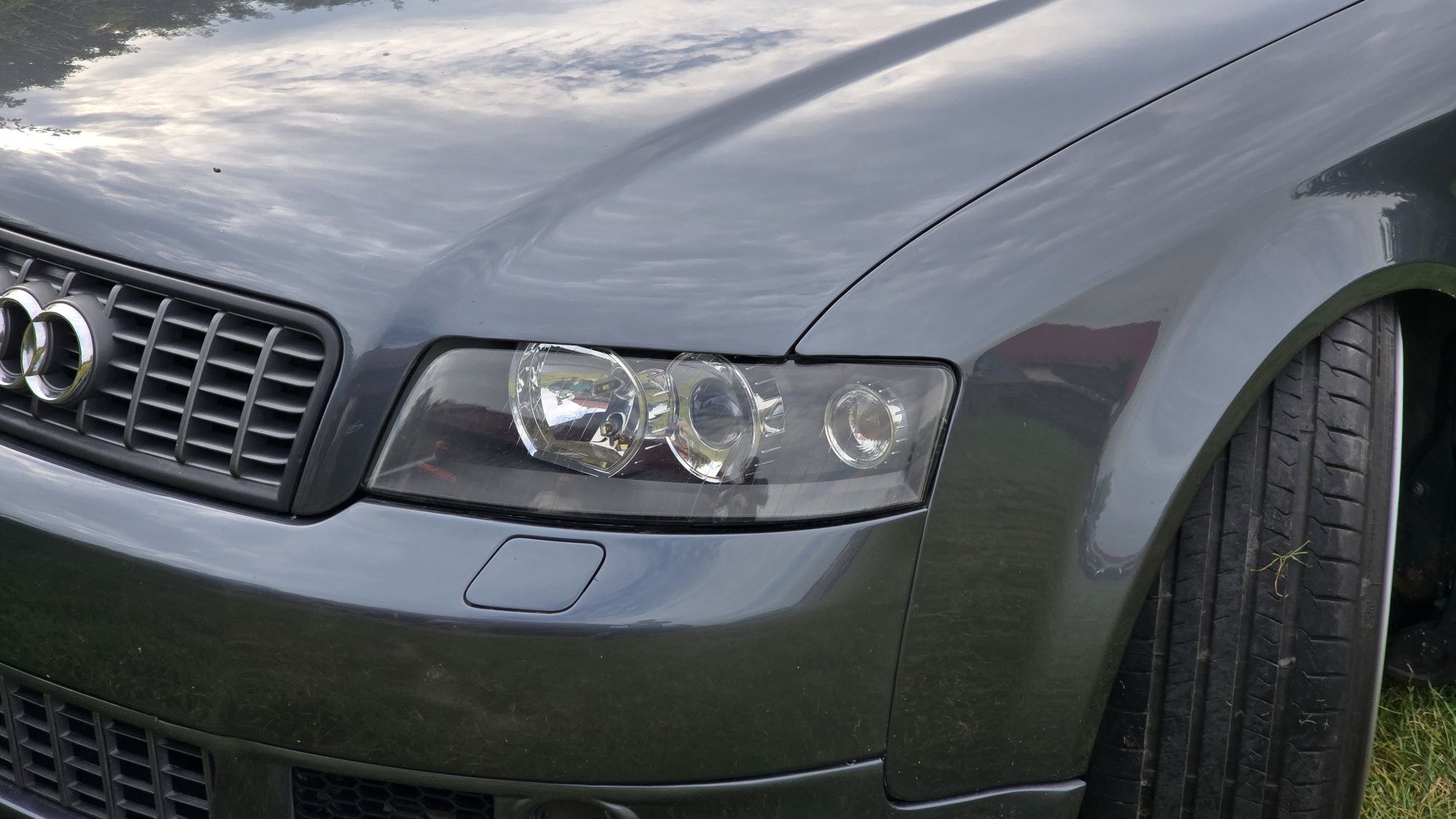 Reflektory Audi A4 B6 BiLed full led zamienne z H7 Halegen nie xenon