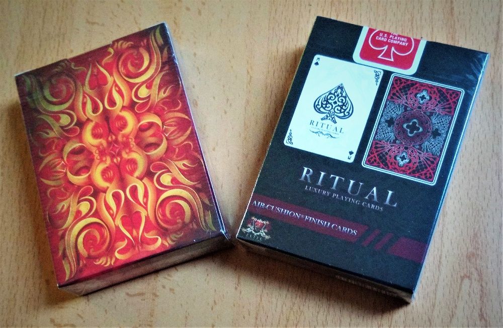 Dois Baralho de Cartas Ignite ou Ritual Red