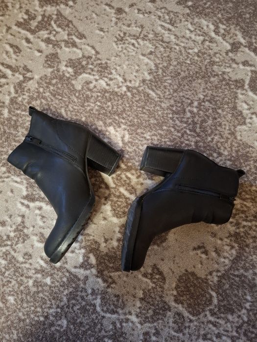 Женские ботинки, сапожки