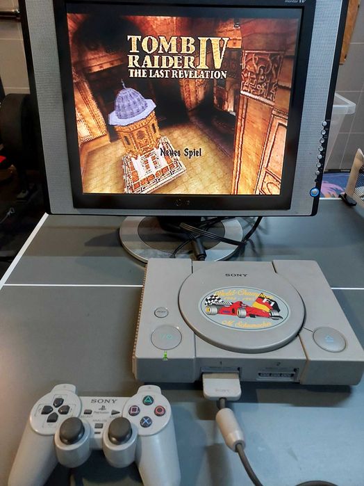 PS1 + Pady + Monitor RETRO - zestaw