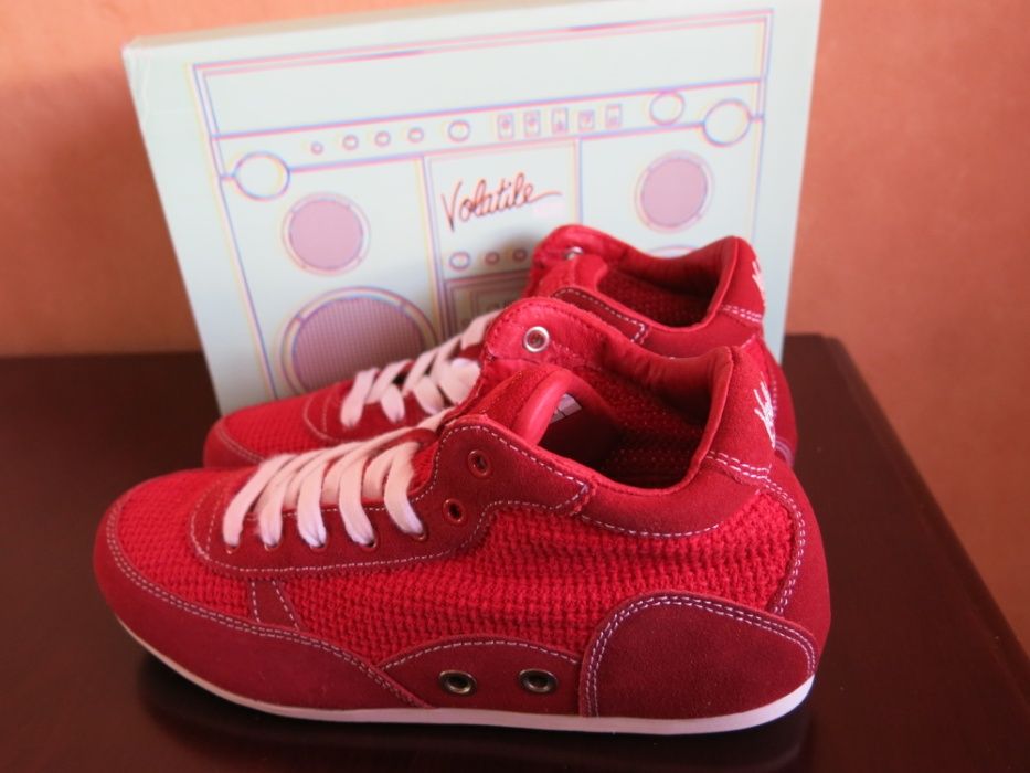 Легкі літні кросівки Volatile, p. 38, замша