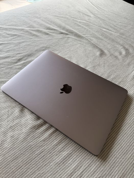 Macbook pro 2016 ecra com danificado