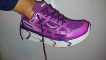 HOKA ONE ONE 38р/ Кроссовки беговые.оригинал из Англии.для фитнеса