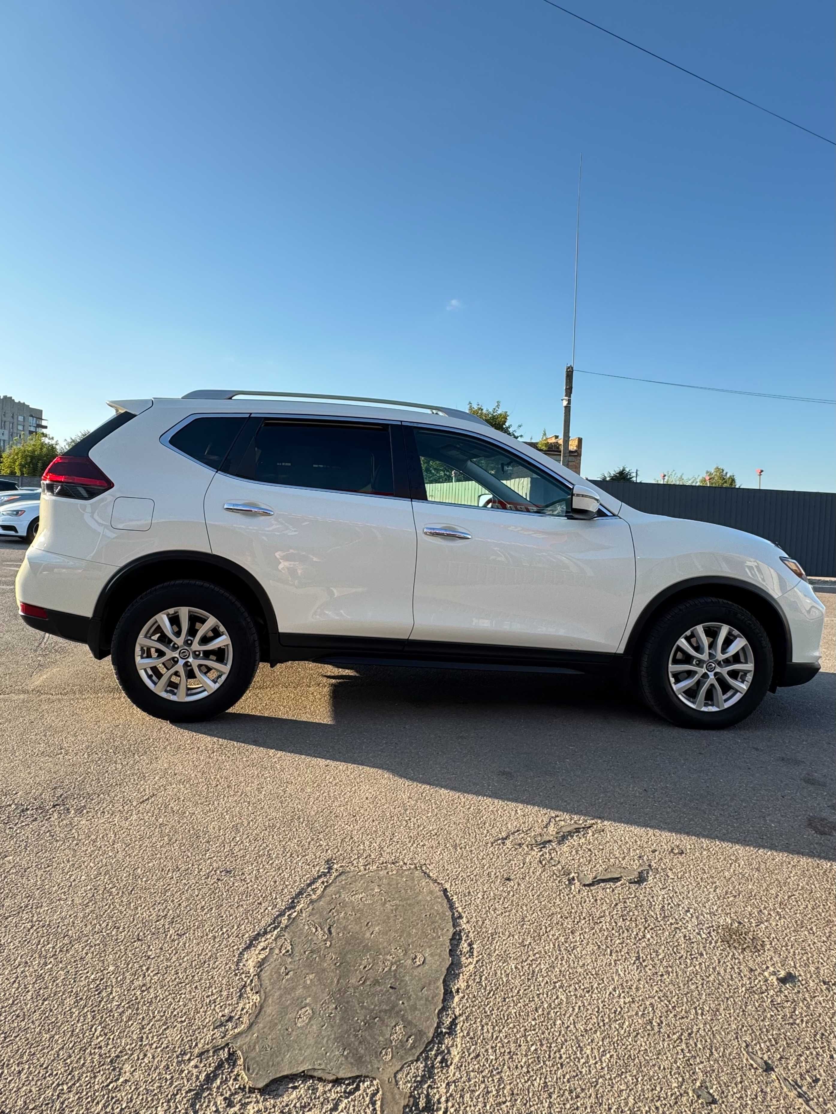 Nissan Rogue AWD 2020 2.5