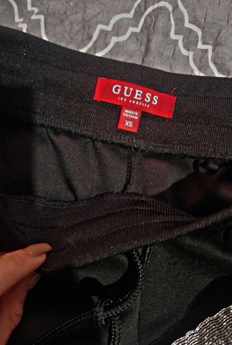 Czarny komplet dresowy guess oryginalny xs