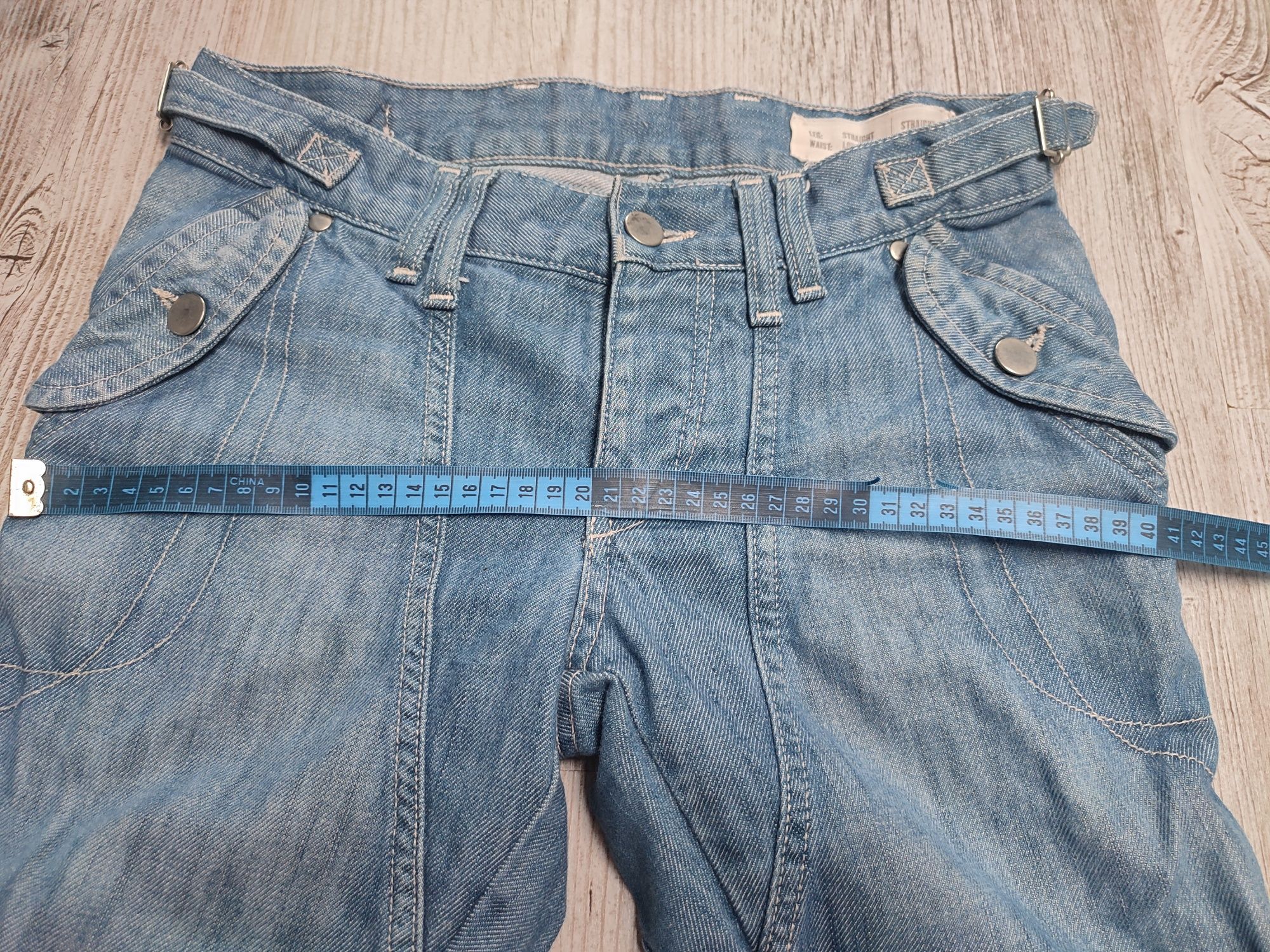 H&M 26 XS spodnie damskie jeansowe dżinsy proste niski stan kieszenie