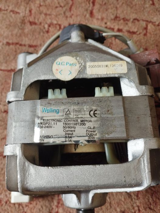 Продам мотор от стиральной машинки