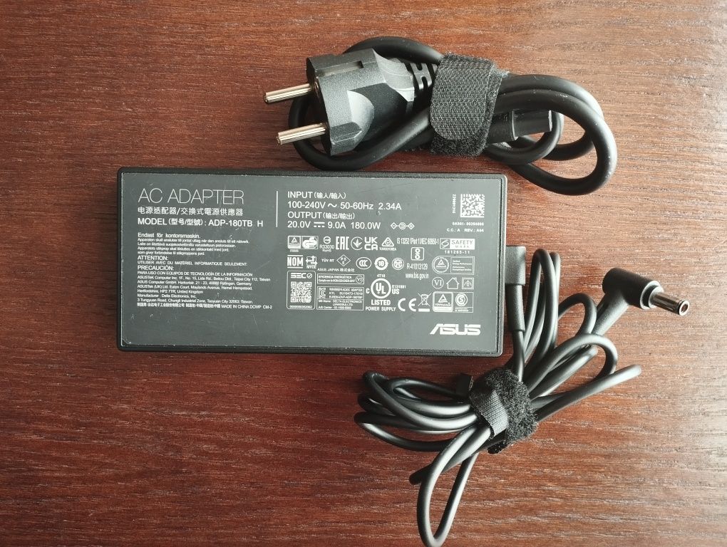 Блок живлення ASUS TUF Gaming