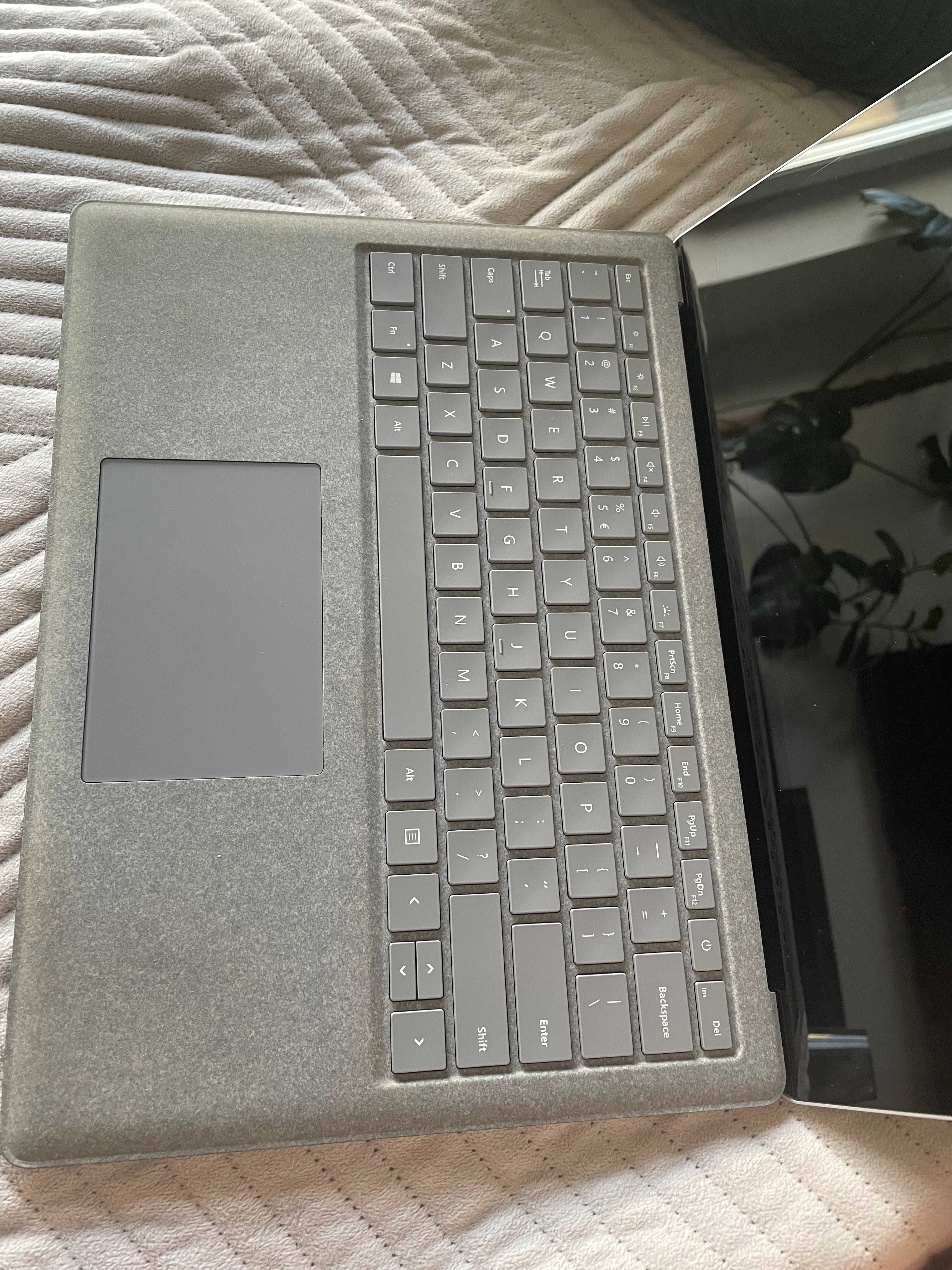Microsoft Surface Laptop 2 z dotykowym ekranem