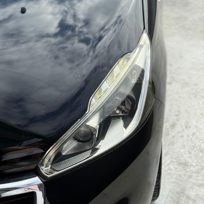 Peugeot 208 1.6 BlueHDi Style