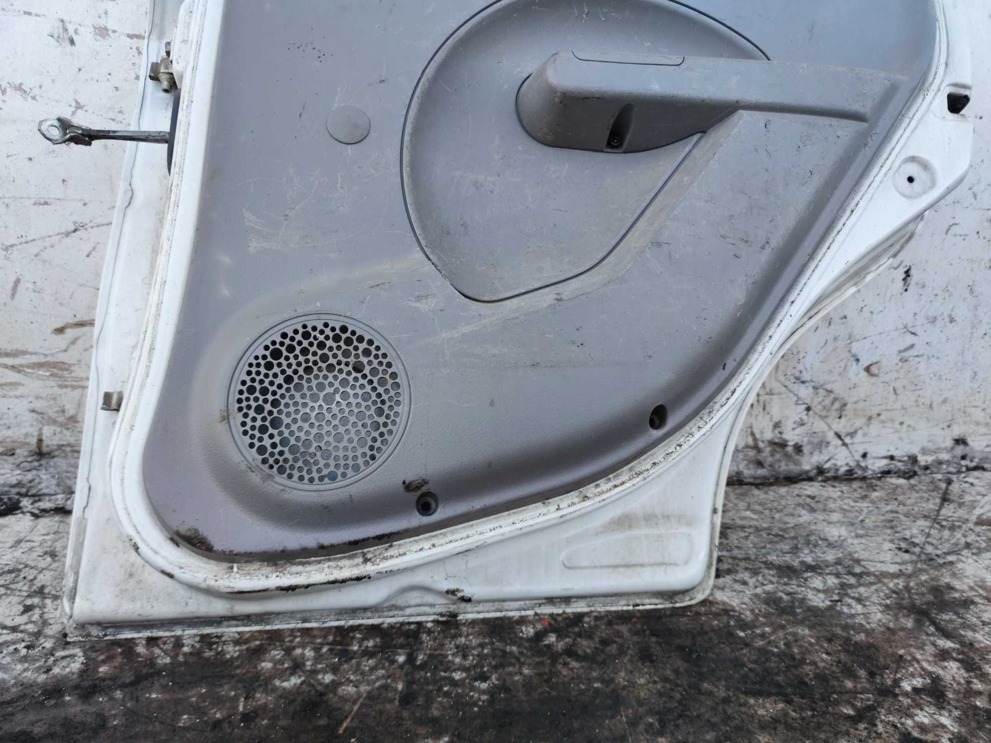Fiat Panda II Drzwi Prawe Tylne Prawy Tył PT Kod Lakieru 249/F