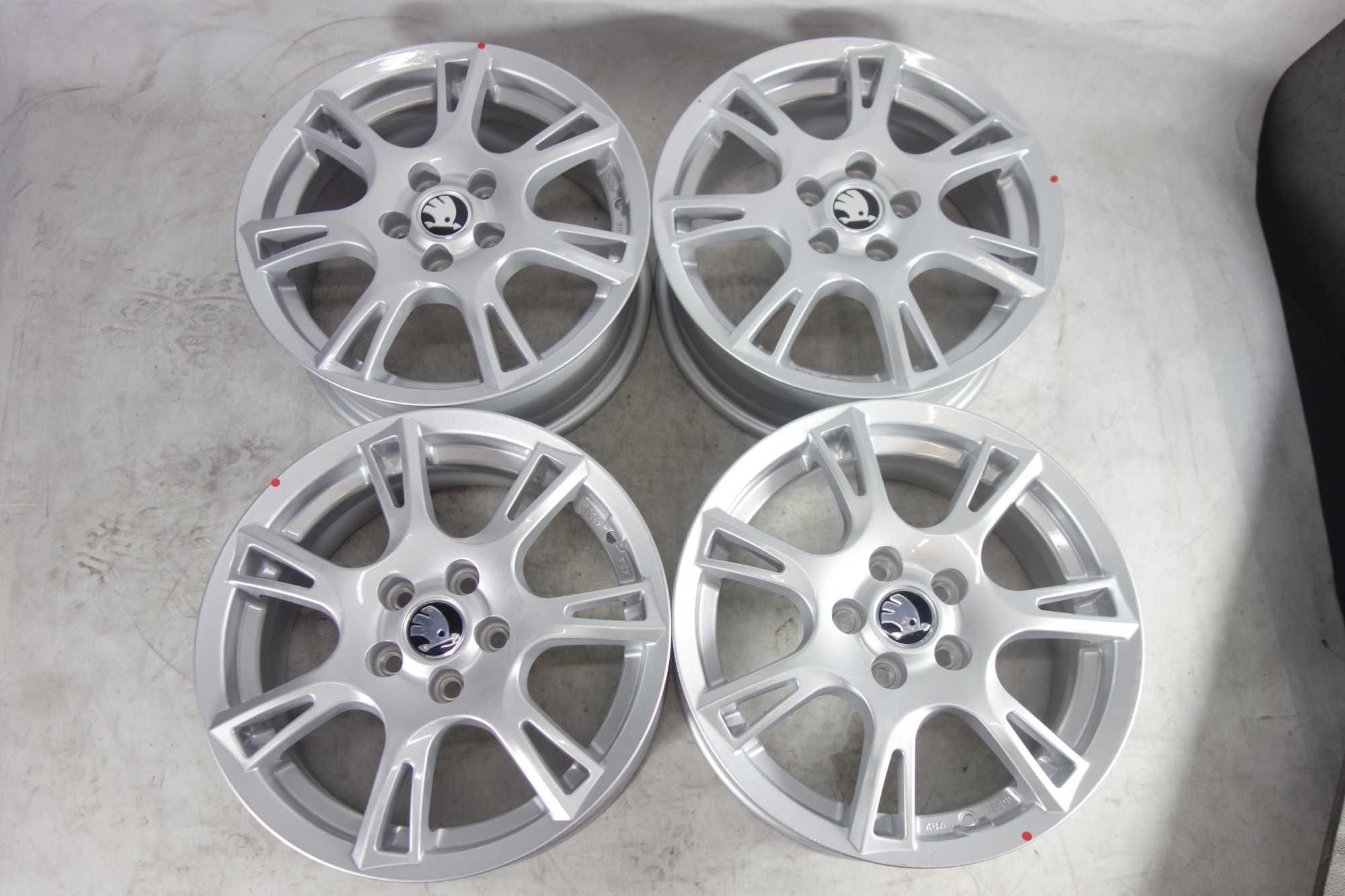 NOWE Alufelgi 15" 5x100 Skoda Fabia Rapid Octavia Srebrne 860