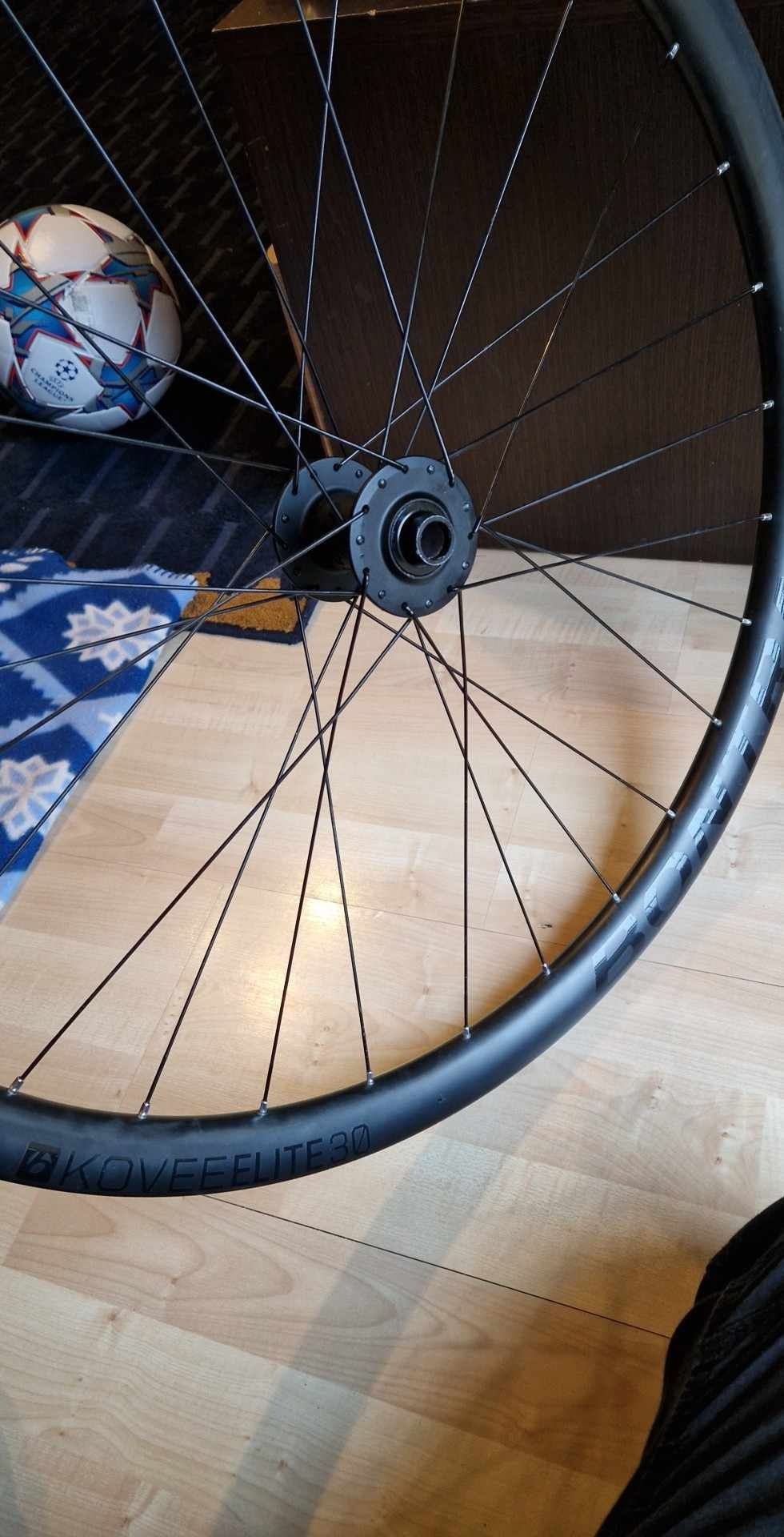 Koła MTB 29 bontrager kovee Elite 30 karbonowe