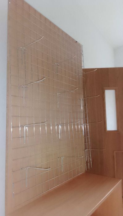 Regał  ekspozycyjny