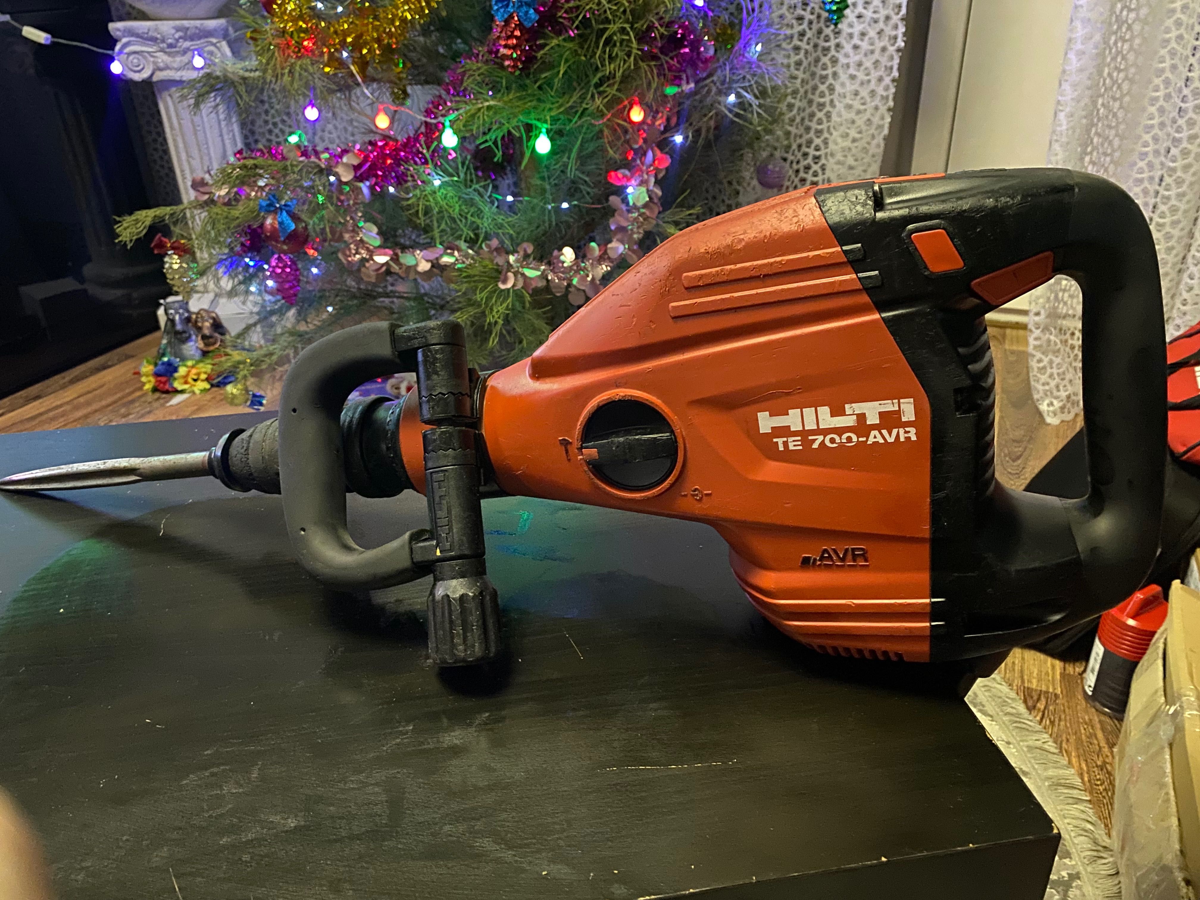 Hilti TE700avr відбійний молоток 2021