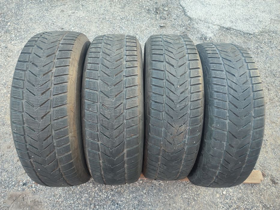 Komplet opon Vredestein Wintrac Xtreme S 215/70/16 100H