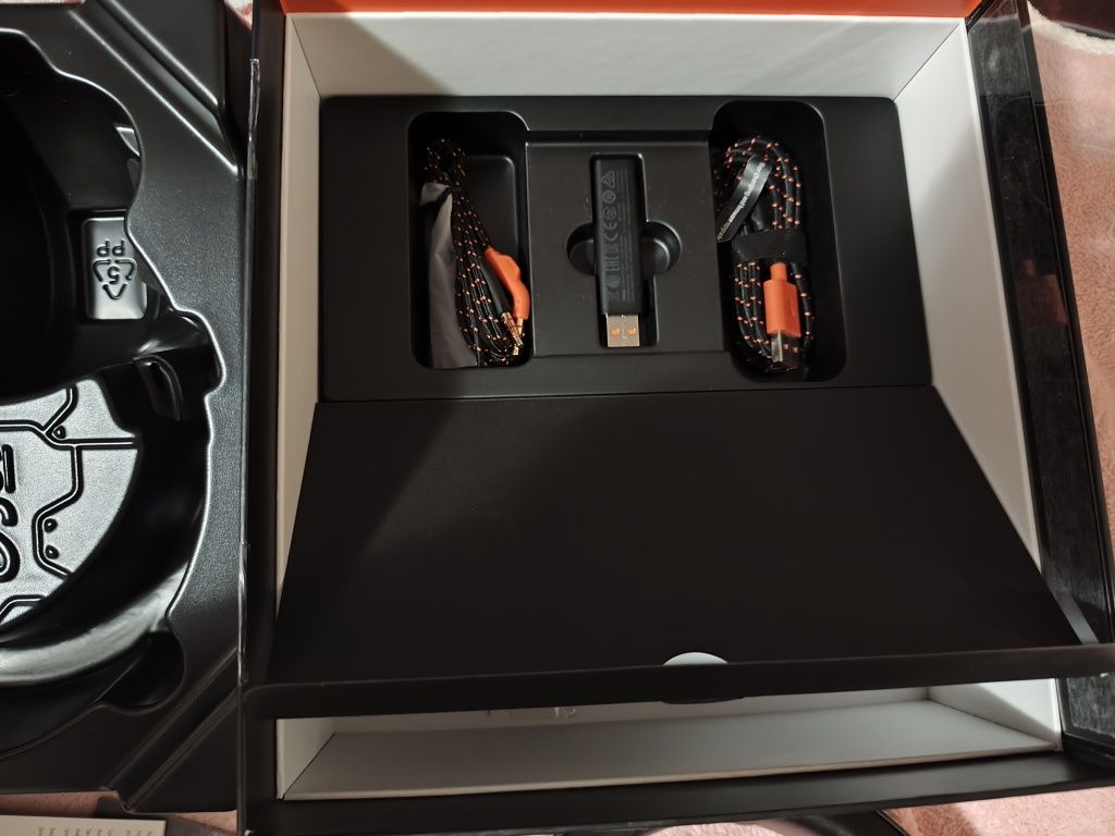 Ігрові навушники JBL Quantum 800