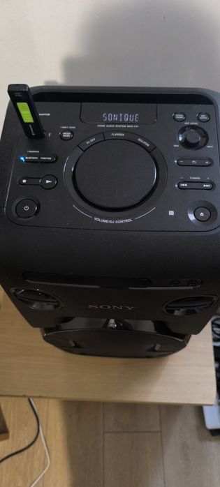 Głośnik przenośny SONY MHC-V11 z pilotem, bluetooth, CD, radio