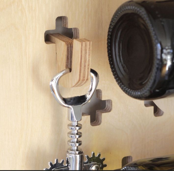 Винний бар, полка для пляшок вина